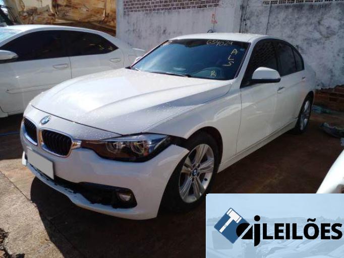 BMW 320i 18/18